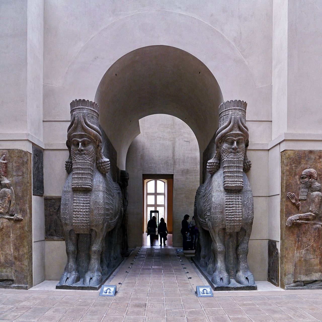 Human-headed bulls gate from the Louvre